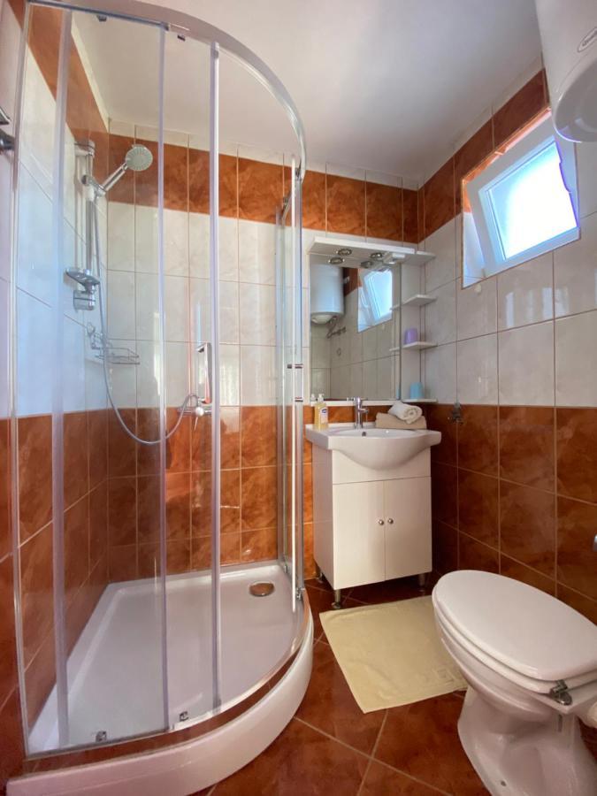 Guest House Dijana Krk Town Exterior foto