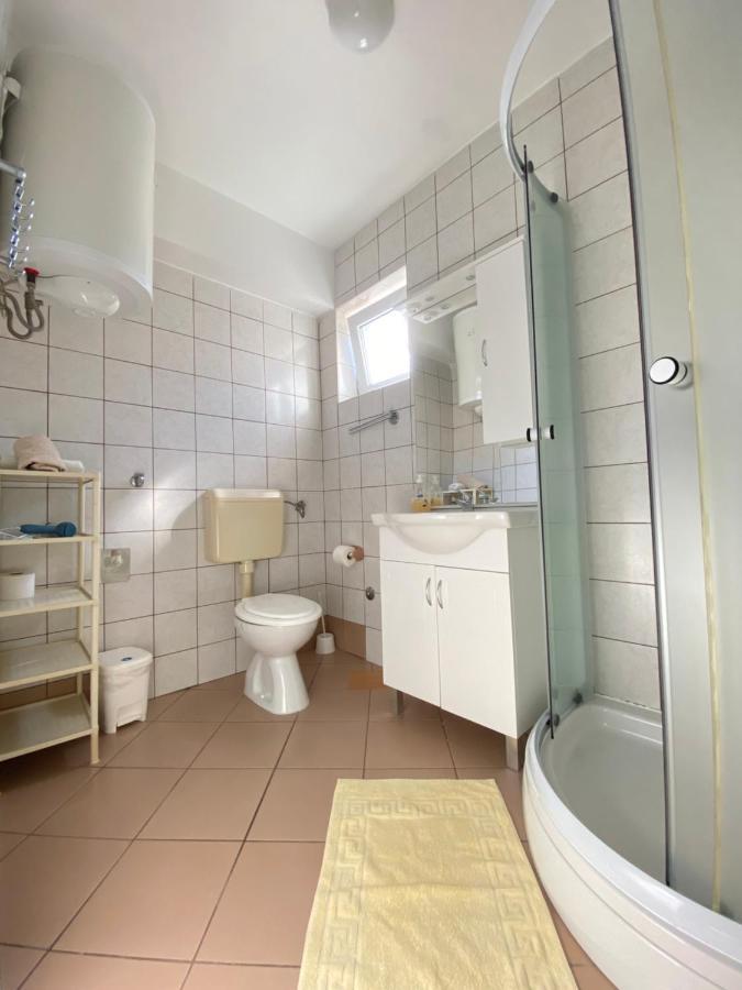 Guest House Dijana Krk Town Exterior foto