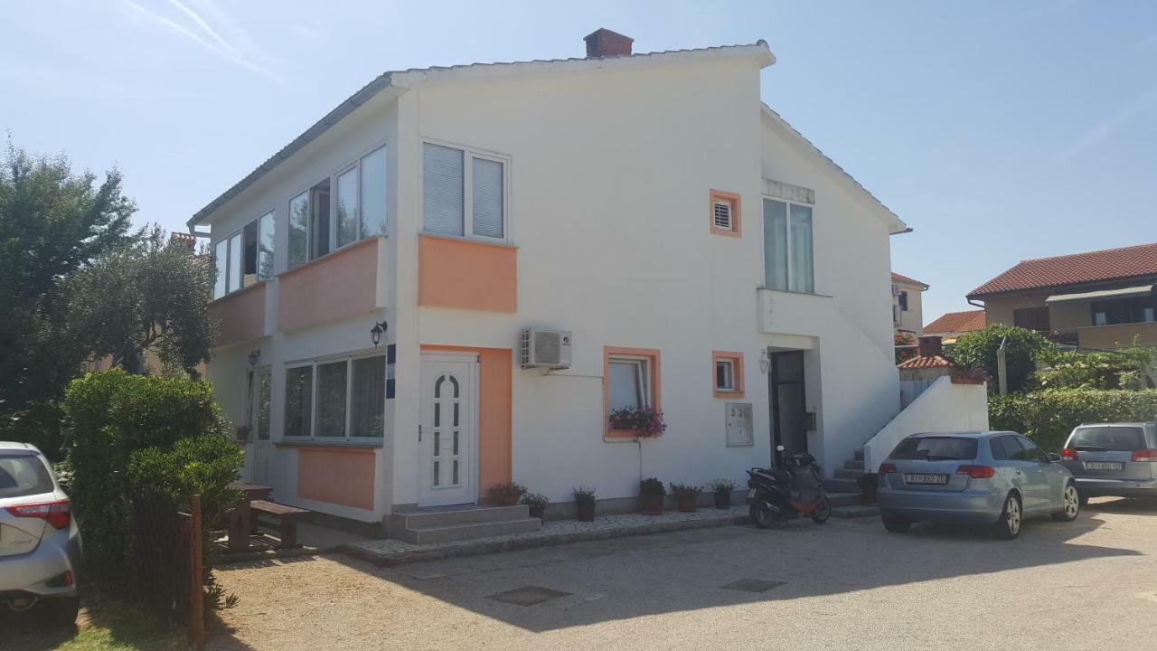 Guest House Dijana Krk Town Exterior foto